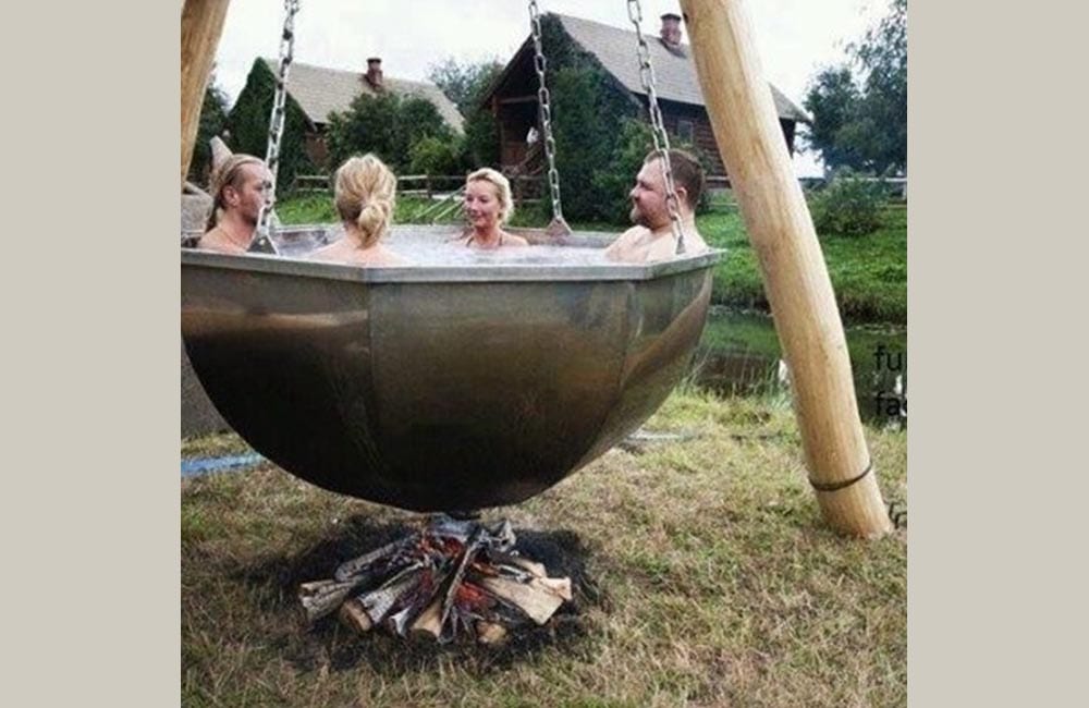 Campfire Pool @picscs / Pinterest.com