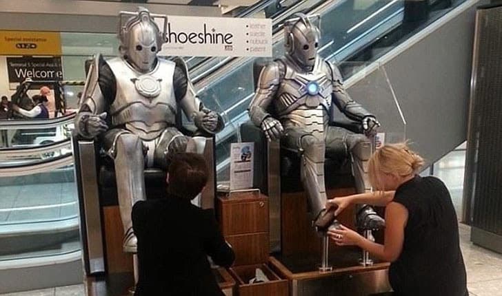 Cybermen Looking After Their Armor